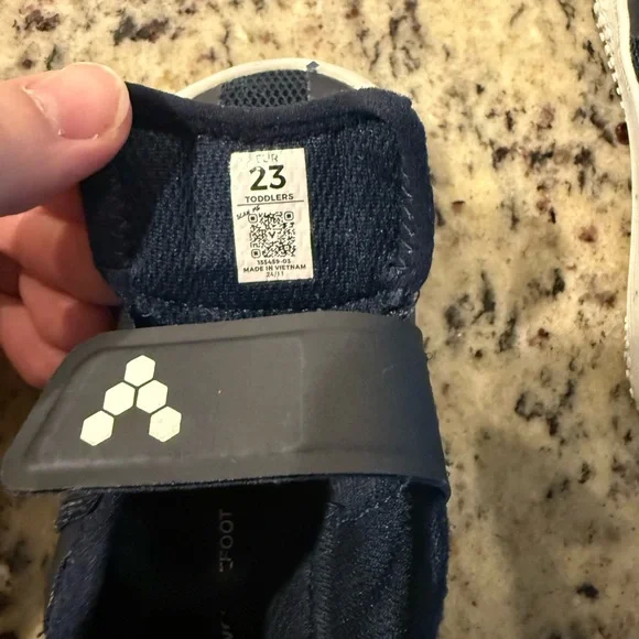 Vivo Barefoot Blue Sneakers with Mesh Upper and Velcro Strap Toddler Size 7 (23) - Picture 4 of 4